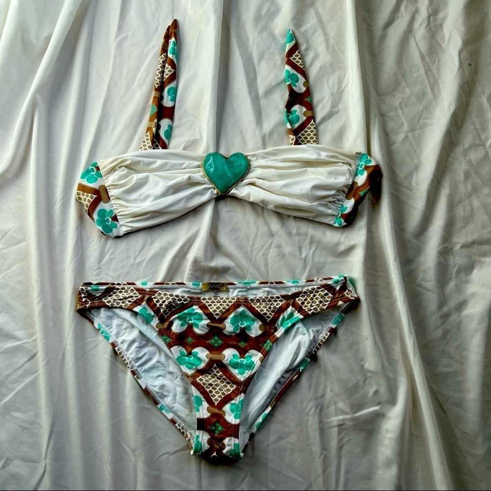 COPY - Bikini with stone heart detail